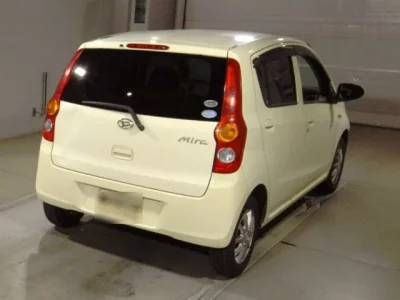Daihatsu MIRA  с аукциона в Японии