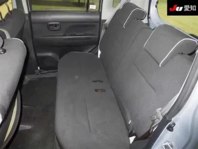 Toyota PIXIS SPACE  с аукциона в Японии