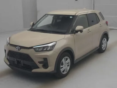 Toyota RAIZE  с аукциона в Японии