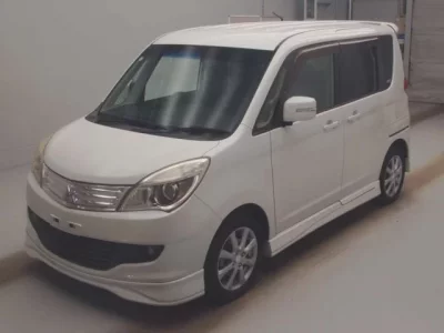 Mitsubishi DELICA D2