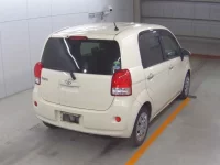 Toyota PORTE лот № 4070 оценка 4  с аукциона в Японии 3