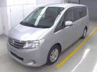 Nissan SERENA лот № 5022 оценка 3  с аукциона в Японии 2
