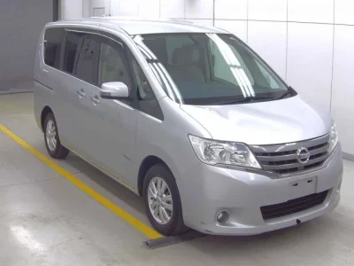 Nissan SERENA  с аукциона в Японии