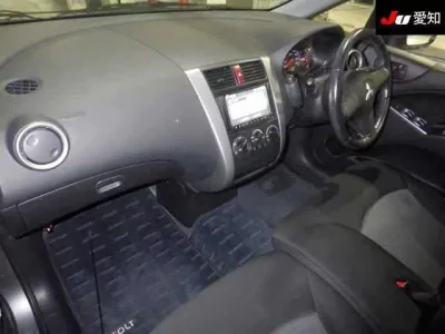 Mitsubishi COLT PLUS