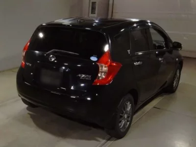 Nissan NOTE  с аукциона в Японии