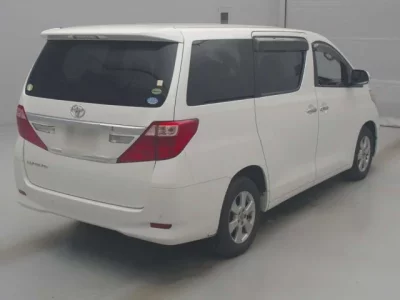 Toyota ALPHARD  с аукциона в Японии