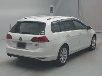 Volkswagen GOLF VARIANT