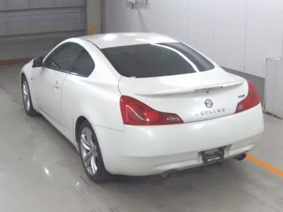 Nissan SKYLINE  с аукциона в Японии