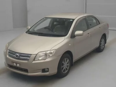 Toyota COROLLA AXIO  с аукциона в Японии