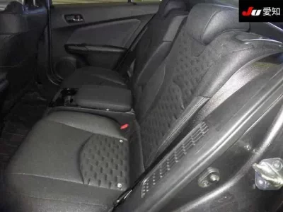 Toyota PRIUS PHV  с аукциона в Японии