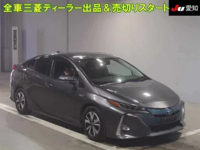 Toyota PRIUS PHV  с аукциона в Японии
