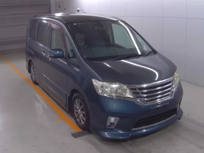 Nissan SERENA  с аукциона в Японии