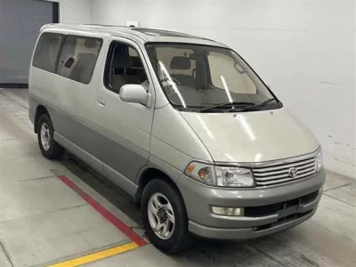 Toyota HIACE REGIUS