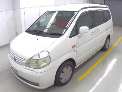 Nissan SERENA  с аукциона в Японии
