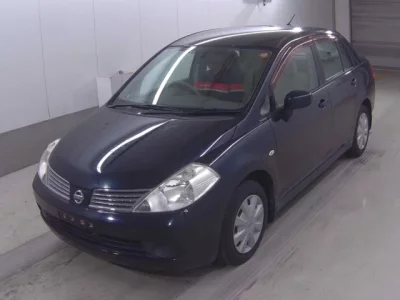 Nissan TIIDA LATIO  с аукциона в Японии