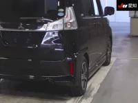 Mitsubishi DELICA D2 лот № 70147 оценка 4  с аукциона в Японии 7