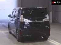 Mitsubishi DELICA D2 лот № 70147 оценка 4  с аукциона в Японии 1