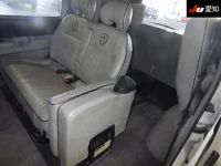 Mitsubishi DELICA лот № 70149 оценка 3.5  с аукциона в Японии 3