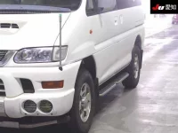 Mitsubishi DELICA лот № 70149 оценка 3.5  с аукциона в Японии 6