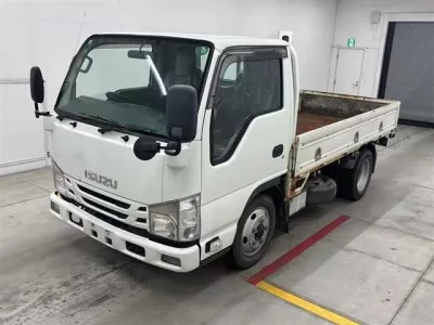 Isuzu ELF  с аукциона в Японии