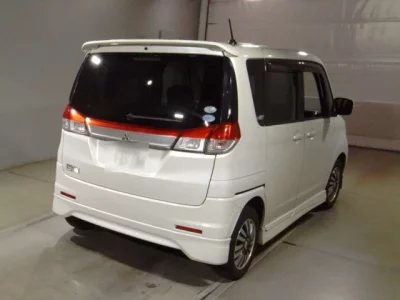 Mitsubishi DELICA D2