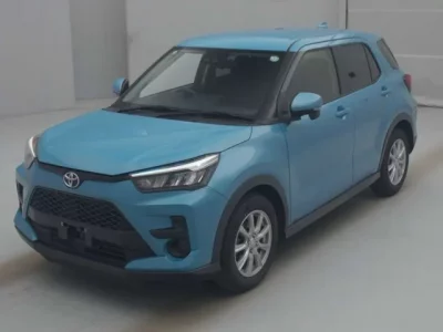 Toyota RAIZE  с аукциона в Японии