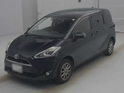 Toyota SIENTA  с аукциона в Японии