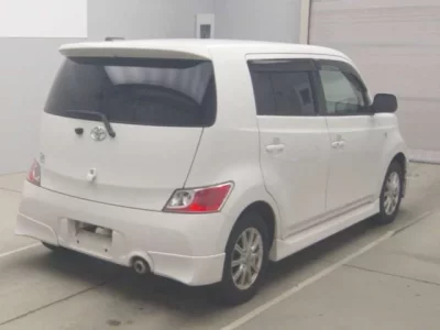 Toyota BB  с аукциона в Японии