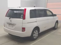 Toyota ISIS лот № 79001 оценка R  с аукциона в Японии 1