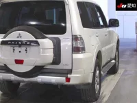 Mitsubishi PAJERO лот № 70159 оценка -  с аукциона в Японии 7