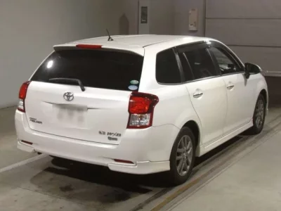 Toyota COROLLA FIELDER  с аукциона в Японии