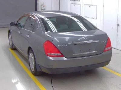 Nissan TEANA  с аукциона в Японии