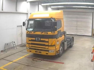 Hino TRUCK