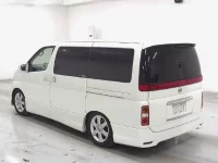 Nissan ELGRAND лот № 7031 оценка 3.5  с аукциона в Японии 1