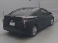 Toyota PRIUS лот № 70130 оценка 3  с аукциона в Японии 1