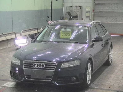 Audi A4  с аукциона в Японии