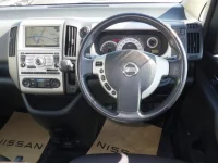 Nissan SERENA лот № 4099 оценка R  с аукциона в Японии 4