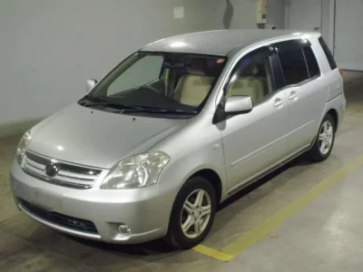 Toyota RAUM  с аукциона в Японии