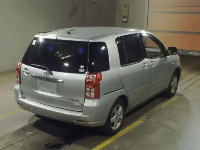 Toyota RAUM  с аукциона в Японии