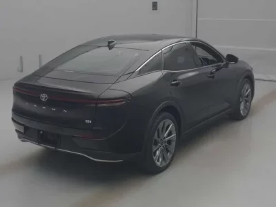 Toyota CROWN CROSSOVER