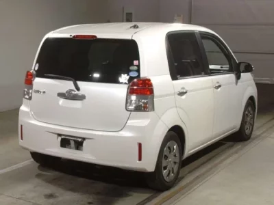 Toyota SPADE  с аукциона в Японии