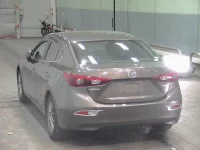 Mazda AXELA лот № 7032 оценка RA  с аукциона в Японии 1