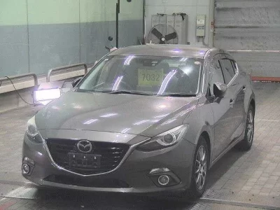 Mazda AXELA  с аукциона в Японии