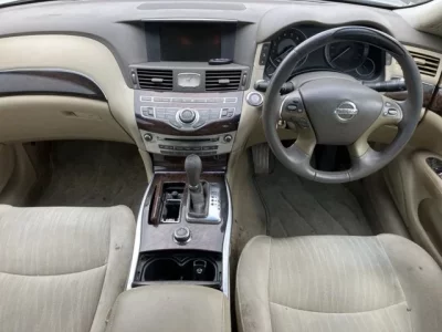 Nissan FUGA  с аукциона в Японии