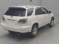 Toyota HARRIER лот № 70141 оценка RA  с аукциона в Японии 1