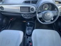 Toyota VITZ лот № 4006 оценка RB  с аукциона в Японии 3