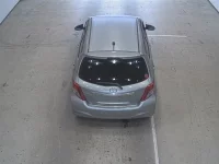 Toyota VITZ лот № 4006 оценка RB  с аукциона в Японии 2