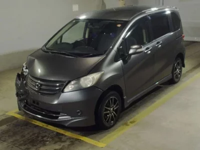 Honda FREED  с аукциона в Японии