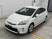Toyota PRIUS лот № 30009 оценка 4  с аукциона в Японии 3