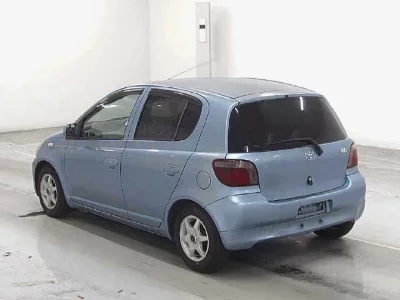 Toyota VITZ  с аукциона в Японии